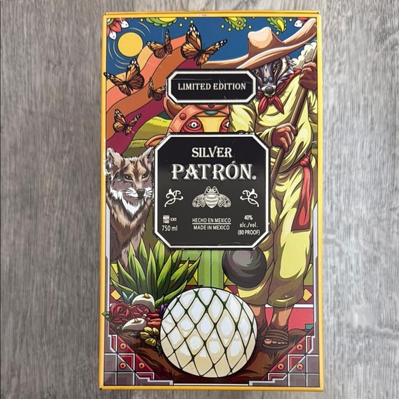 Limited Edition Silver Patrón Tequila Box - Picture 3 of 13